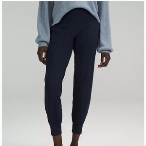 LULULEMON Navy size 6 Align jogger